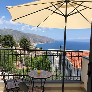 casa-carlotta-taormina.sicilyhotelsitaly.net/