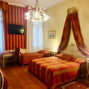Mezzo Pozzo Venezia