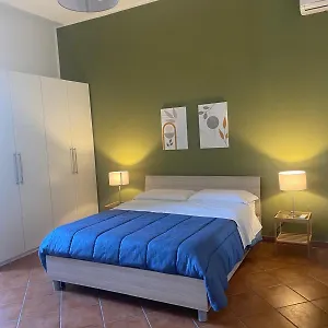 sampolo70-apartments.sicilyhotelsitaly.net/
